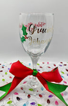 Lade das Bild in den Galerie-Viewer, Christmas Wine Glasses