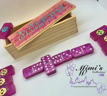 Cargar imagen en el visor de la galería, Pink Glitter Dominoes