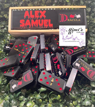 Lade das Bild in den Galerie-Viewer, Tuno Dracula’s Black Dominoes