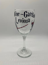 Load image into Gallery viewer, 4 pack Wine Glasses HP Inspired