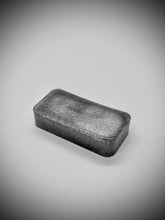 Lade das Bild in den Galerie-Viewer, Silver Dominoes