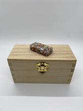 Load image into Gallery viewer, Assorted Foil Flakes Dominoes