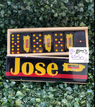 Cargar imagen en el visor de la galería, PR Medalla Inspired Black Dominoes