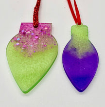 Lade das Bild in den Galerie-Viewer, Any Color Set of 2 Christmas Resin Ornaments
