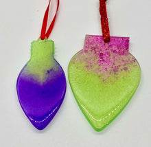 Lade das Bild in den Galerie-Viewer, Any Color Set of 2 Christmas Resin Ornaments
